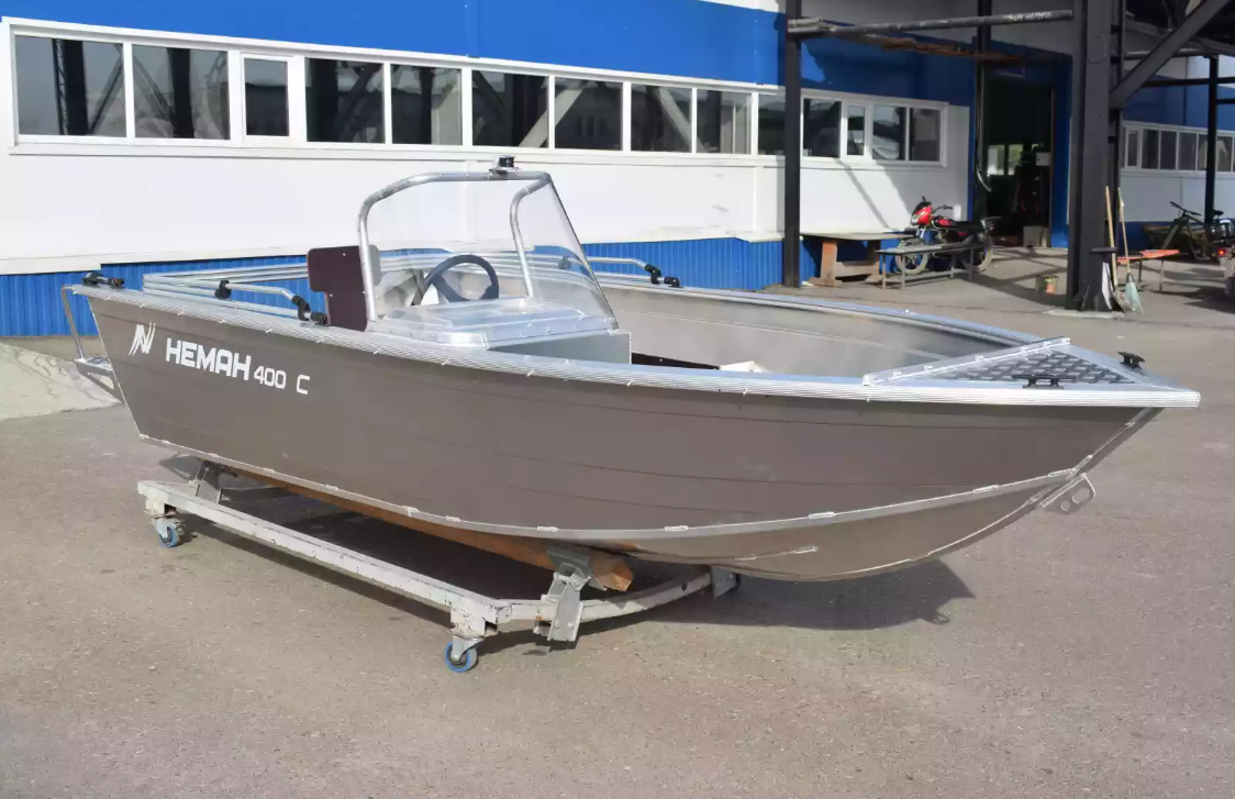 Алюминиевая лодка Неман-400 С в Энгельсе