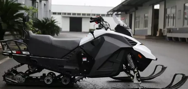 Снегоход ULAR 220 в Энгельсе