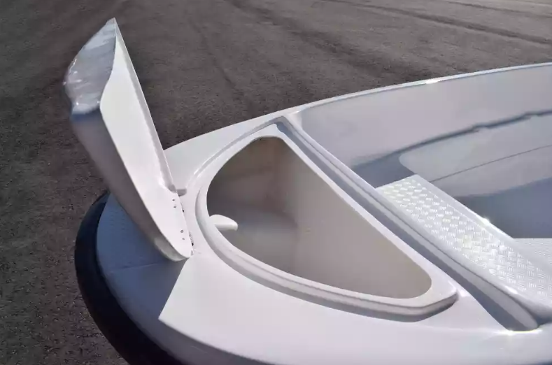 Стеклопластиковая лодка Пингвин (тримаран) в Энгельсе