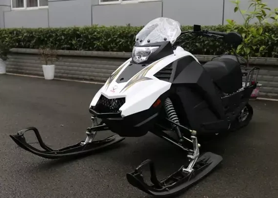 Снегоход ULAR 220 в Энгельсе