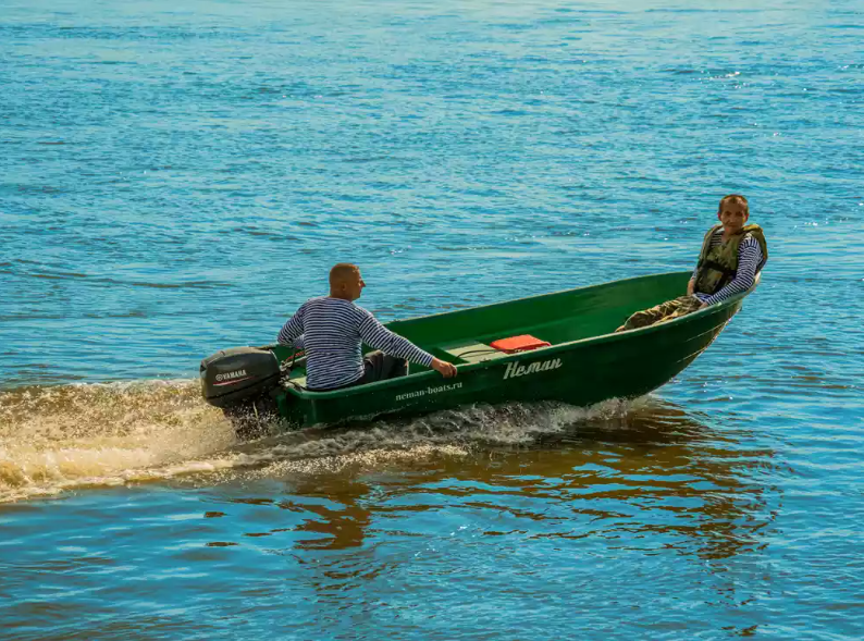 Стеклопластиковая лодка Neman-340 (тримаран) в Энгельсе