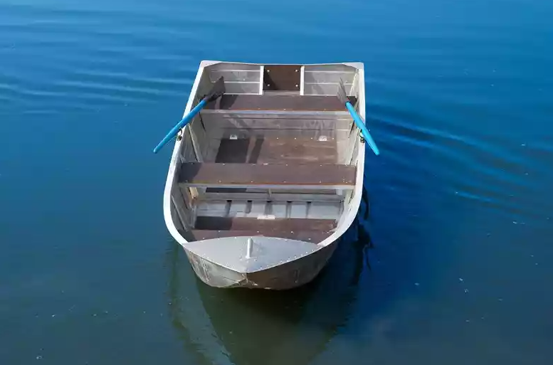 Алюминиевая лодка Вятка-Профи 32 в Энгельсе