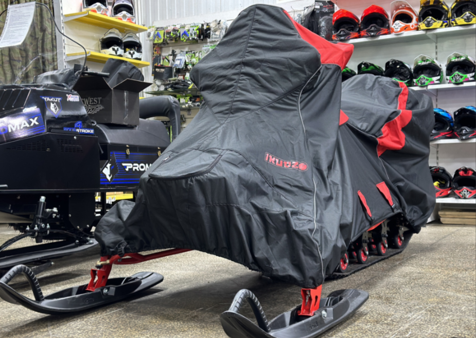 Чехол транспорт. снегохода IKUDZO HUNTER черно-красный Оксфорд ПРЕМИУМ качества с лого IKUDZO в Энгельсе