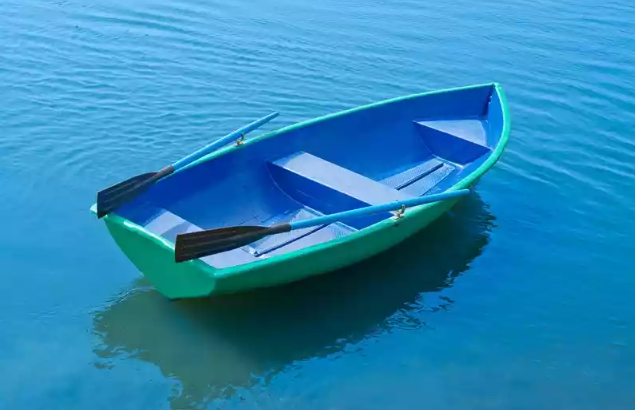 Стеклопластиковая лодка Дельфин в Энгельсе