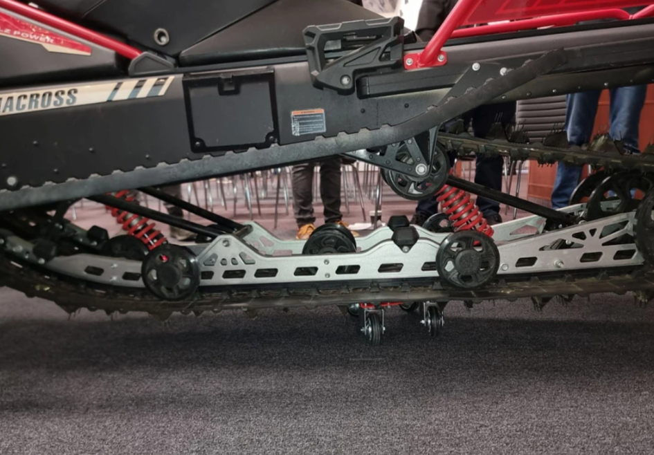 Снегоход AODES Siberiacross 1000 SWT 600mm LCD 6.8 в Энгельсе