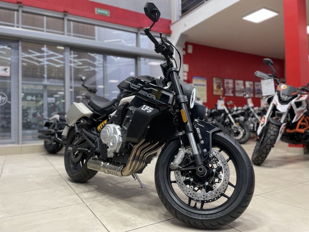 Мотоцикл Benda LFS 700 в Энгельсе