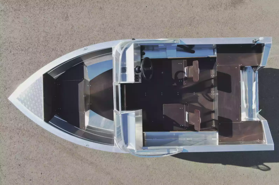 Алюминиевая лодка  Неман-400 DCM в Энгельсе