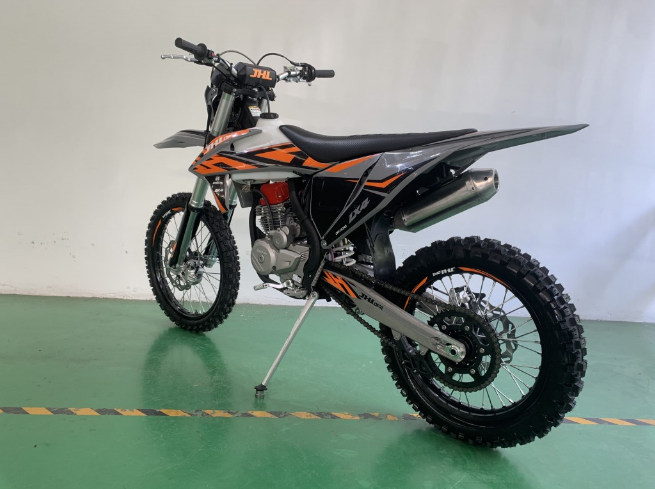 Мотоцикл JHLMOTO JHL LX4 CB300RL (175FMN) в Энгельсе