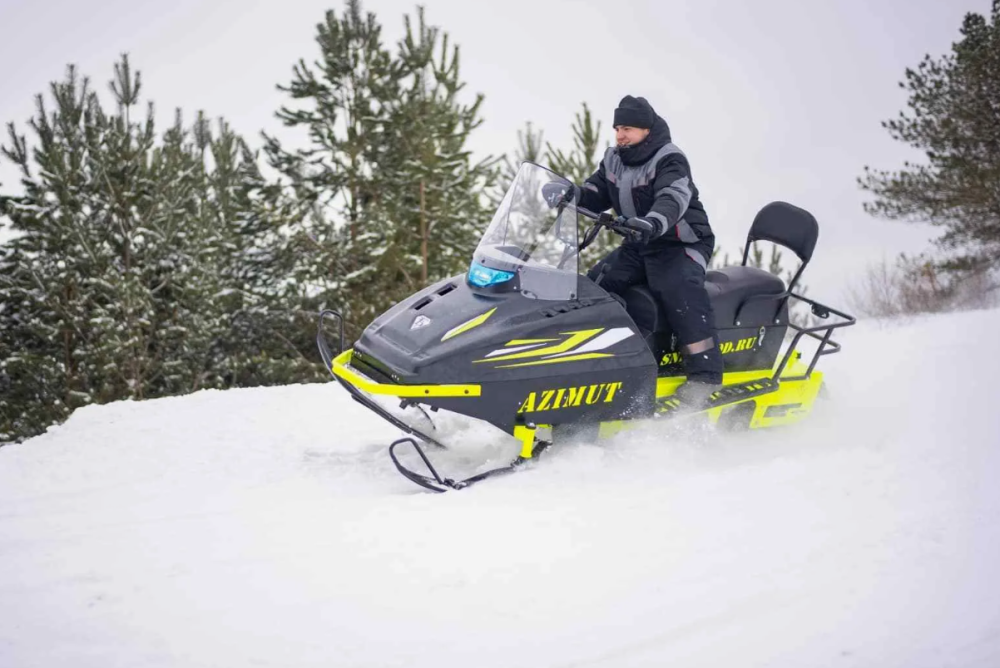 Миниснегоход Бурлак Азимут 24 л.с. , эл.запуск, реверс, тормоз гидравл, капот черный в Энгельсе