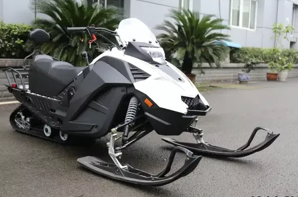 Снегоход ULAR 220 в Энгельсе