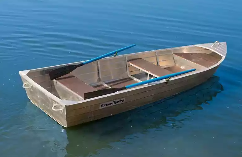 Алюминиевая лодка Вятка-Профи 32 в Энгельсе