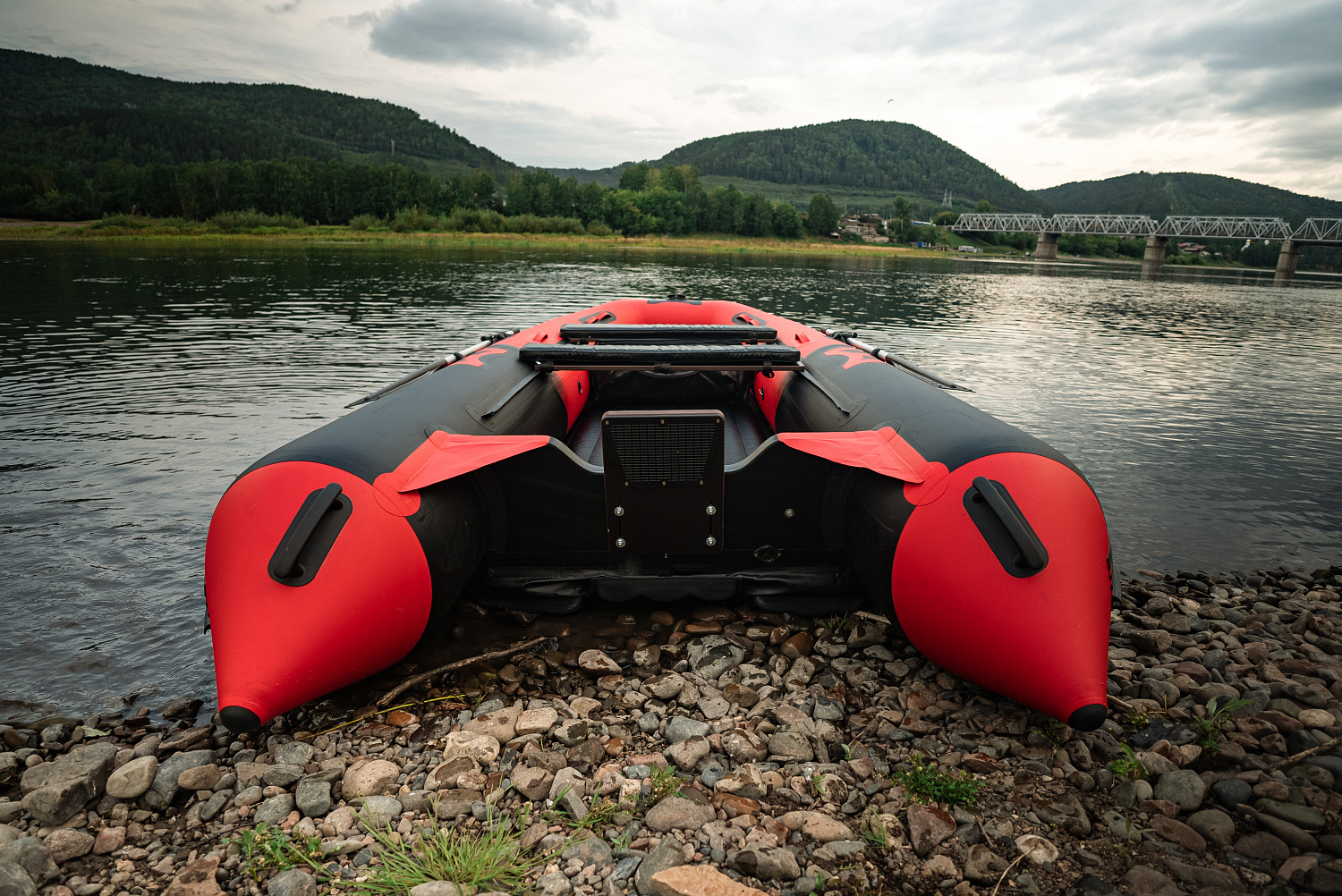 Лодка MISHIMO RIVER JET 400 под водомет в Энгельсе