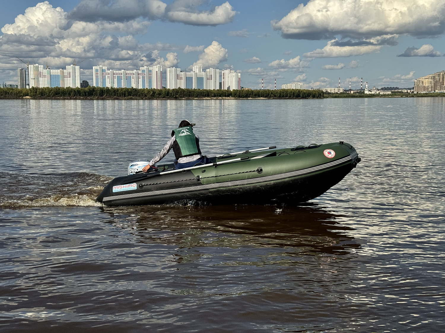 Лодка MISHIMO BIG FLOOR 400 в Энгельсе