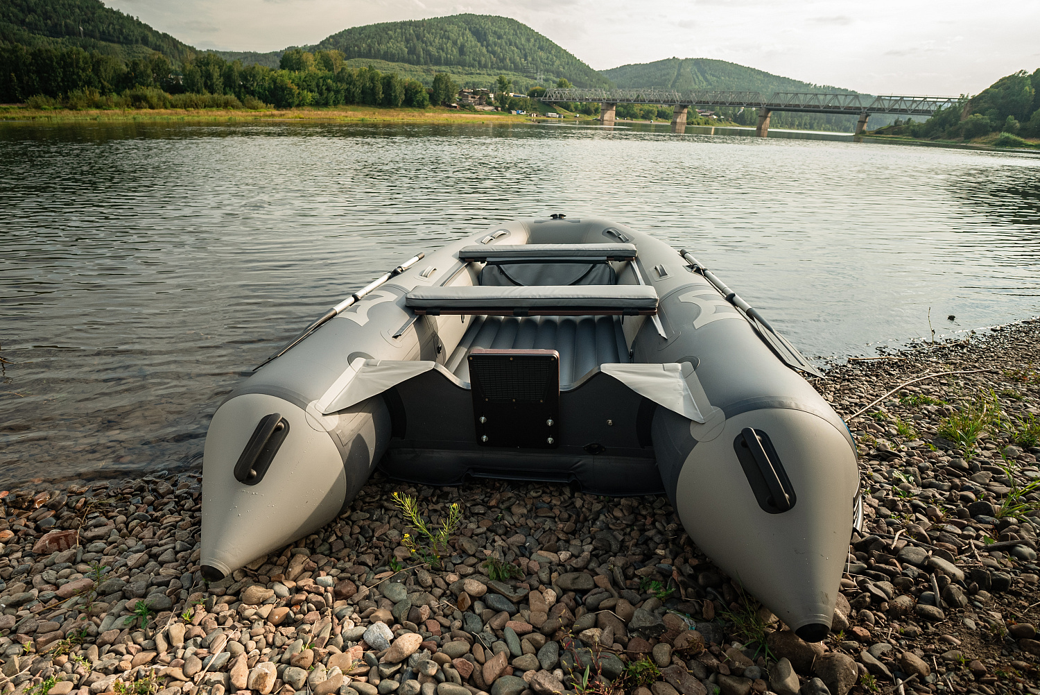 Лодка MISHIMO RIVER JET 390 под водомет в Энгельсе